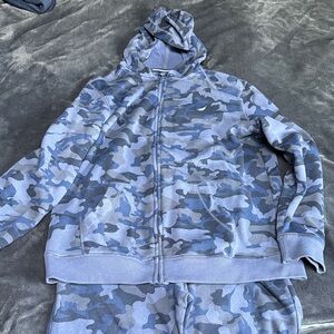 Nautica Gray and Blue Camouflage Sweatsuit